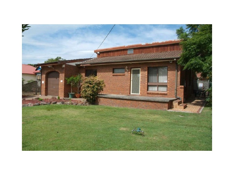 688 The Entrance Road, Bateau Bay NSW 2261