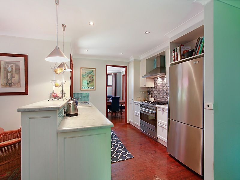 32 Valley View Road, Bateau Bay NSW 2261