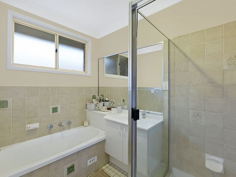 8 Ruth Place, Bateau Bay NSW 2261