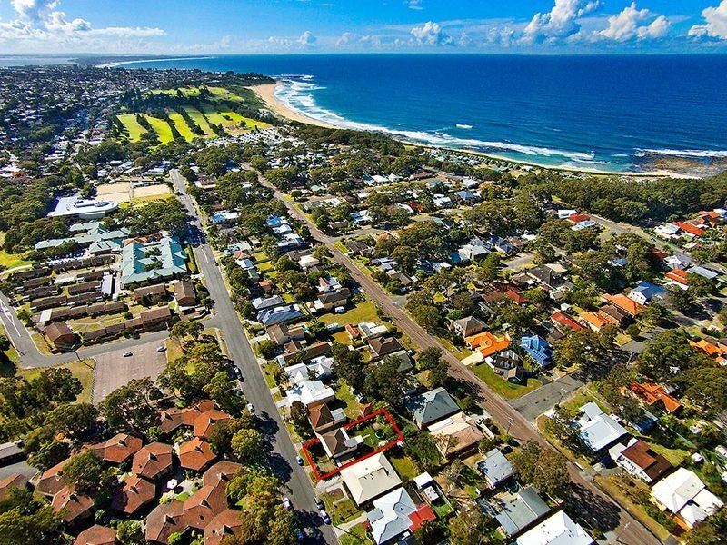 56 Bias Avenue, Bateau Bay NSW 2261