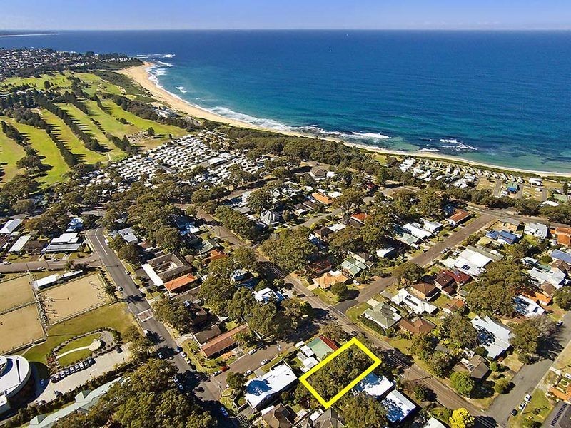 25 Lakin Street, Bateau Bay NSW 2261