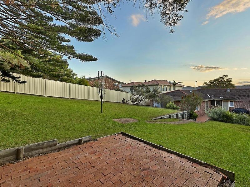 63 Lowanna Avenue, Forresters Beach NSW 2260