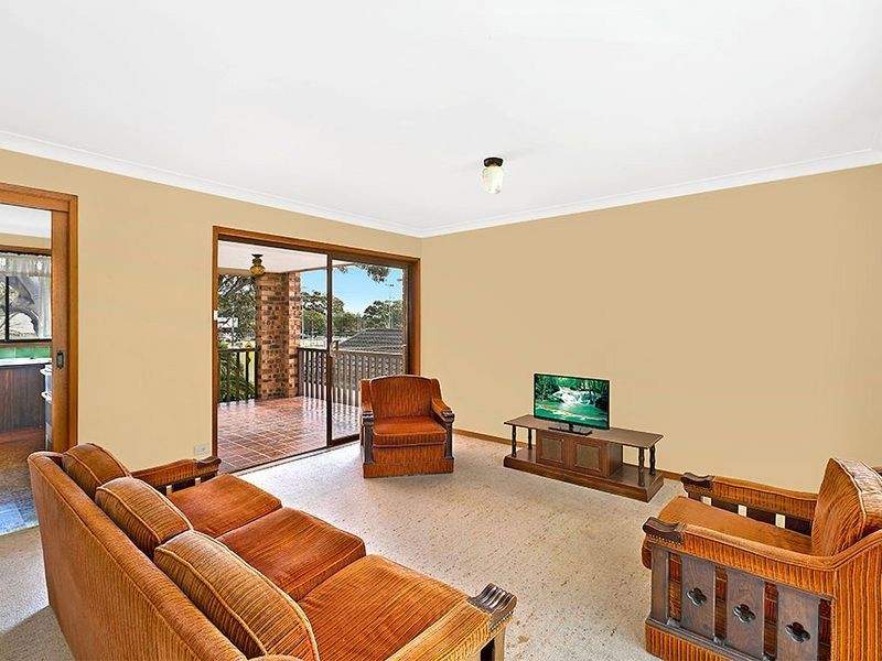 18 Bias Avenue, Bateau Bay NSW 2261