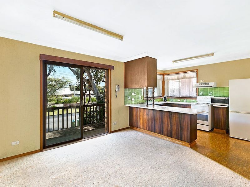 18 Bias Avenue, Bateau Bay NSW 2261