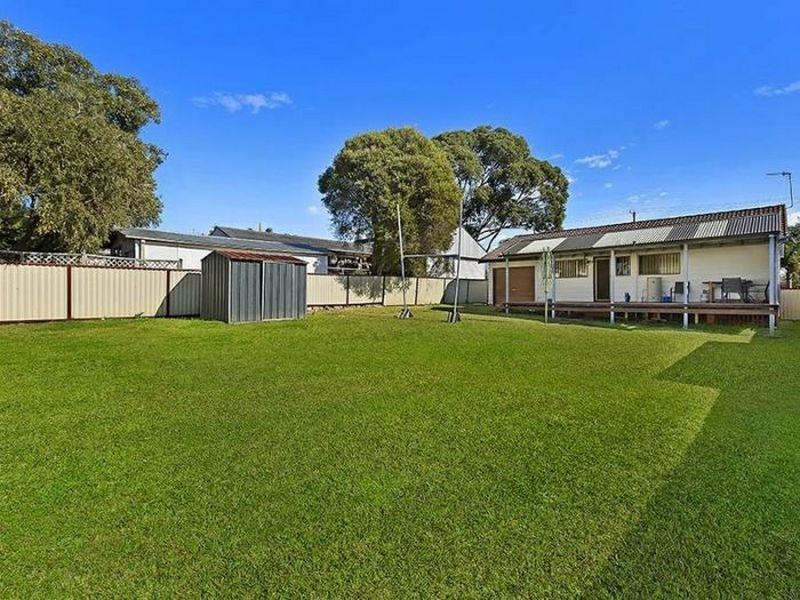 52 Shortland Avenue, Killarney Vale NSW 2261