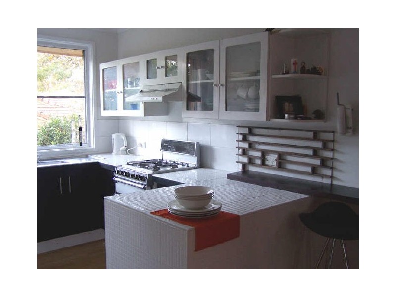 3a Hillside Drive, Berkeley Vale NSW 2261