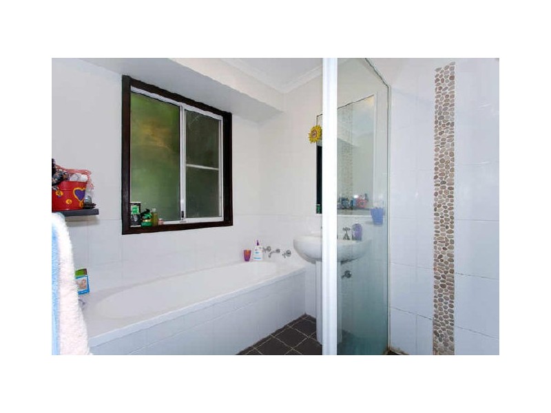 3a Hillside Drive, Berkeley Vale NSW 2261