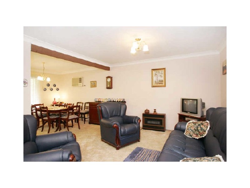 19 Altona Avenue, Bateau Bay NSW 2261