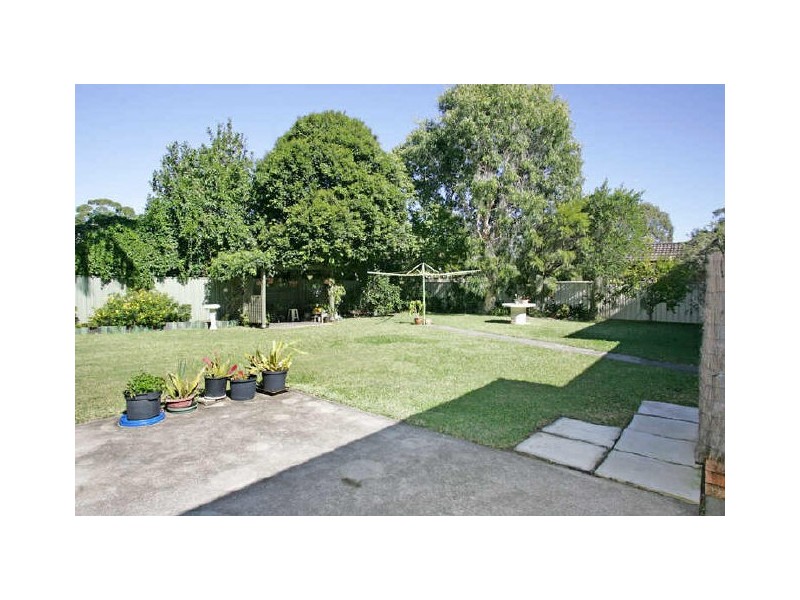 19 Altona Avenue, Bateau Bay NSW 2261