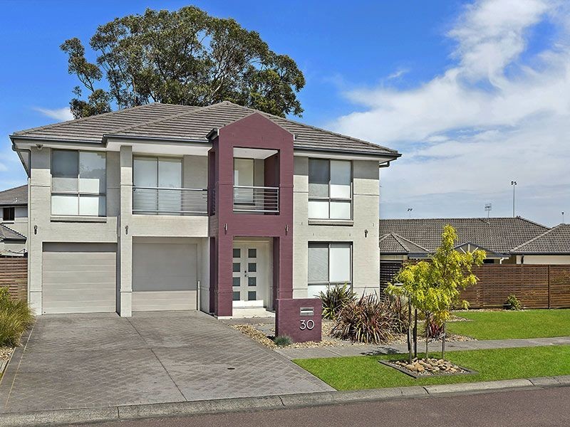 30 Bataan Cct, Bateau Bay NSW 2261