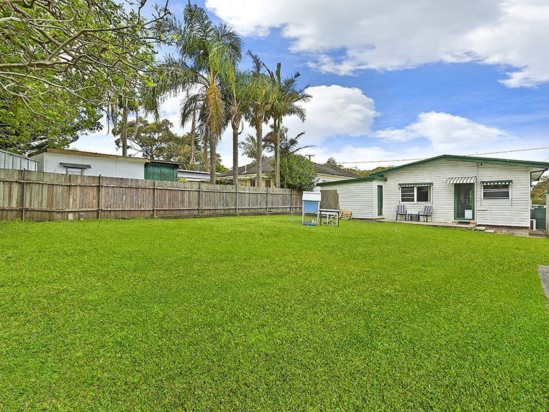 941 The Entrance Road, Forresters Beach NSW 2260