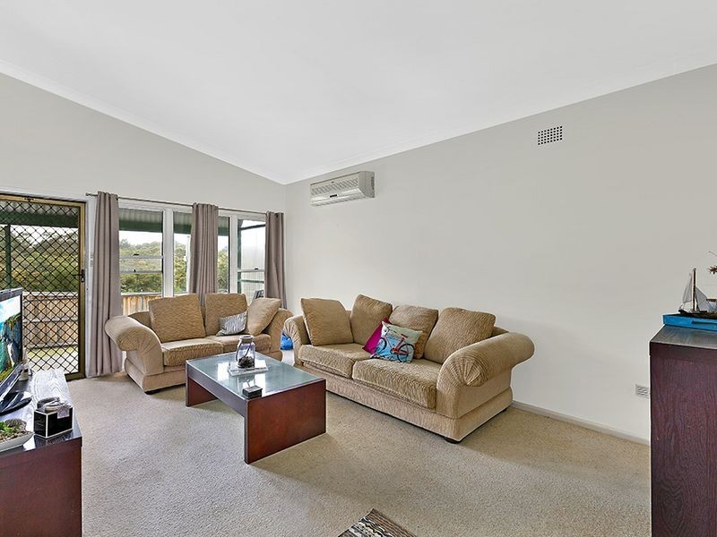 941 The Entrance Road, Forresters Beach NSW 2260