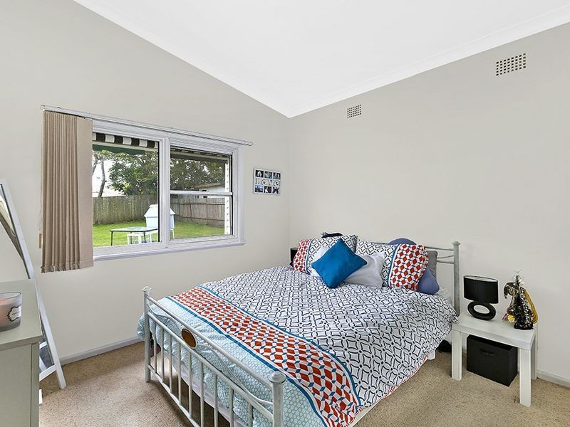 941 The Entrance Road, Forresters Beach NSW 2260