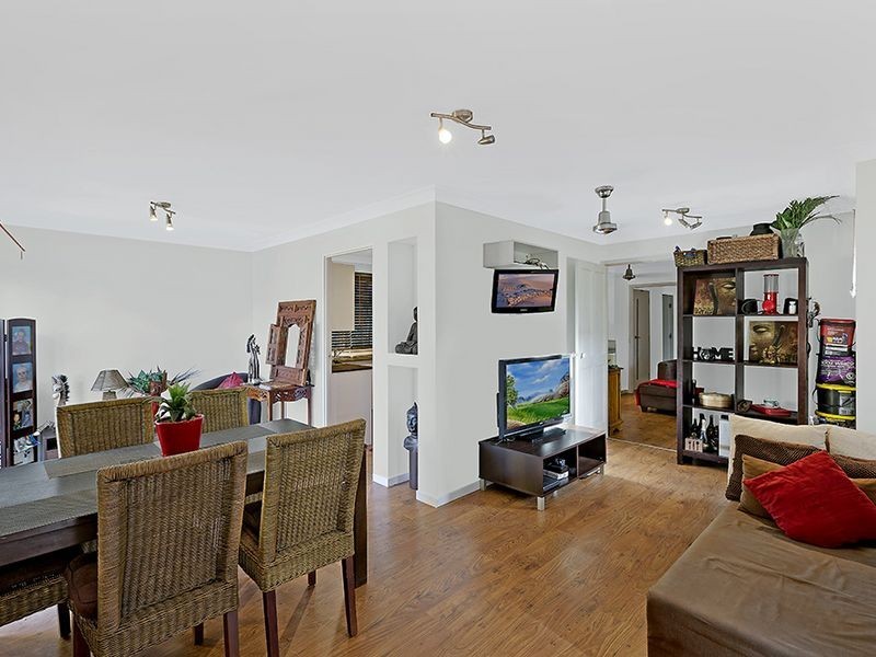 16 Cynthia Street, Bateau Bay NSW 2261