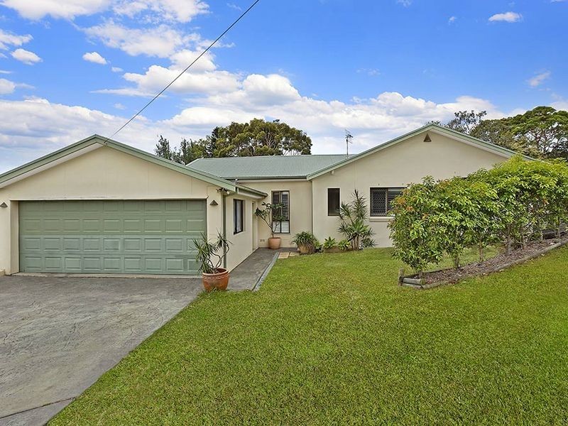 2 Poplars Avenue, Bateau Bay NSW 2261
