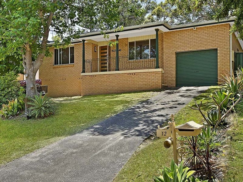 12 Rickard Street, Bateau Bay NSW 2261