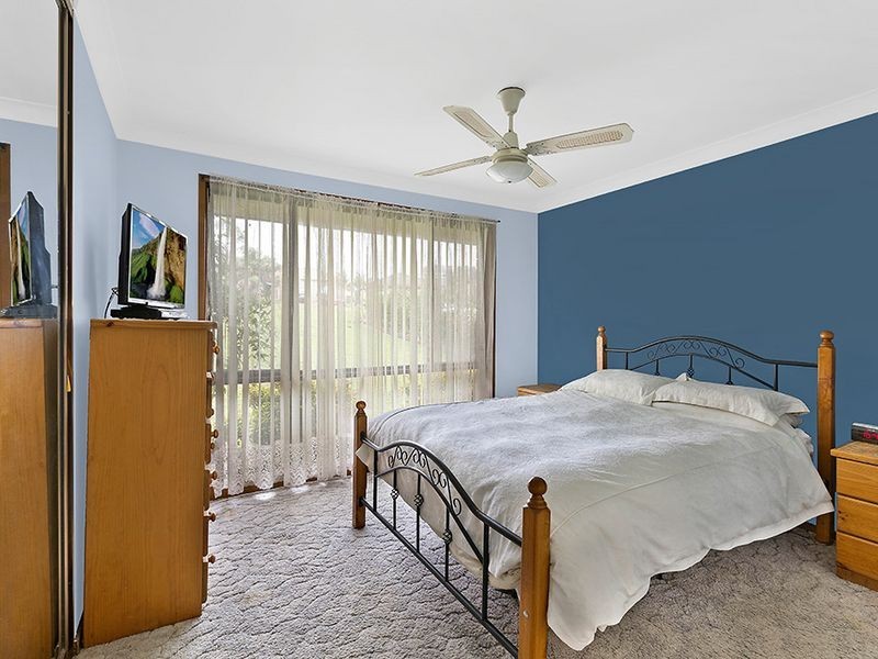 4 Annie Close, Bateau Bay NSW 2261