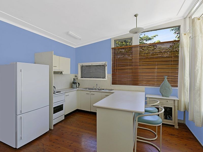 95 Lakin Street, Bateau Bay NSW 2261