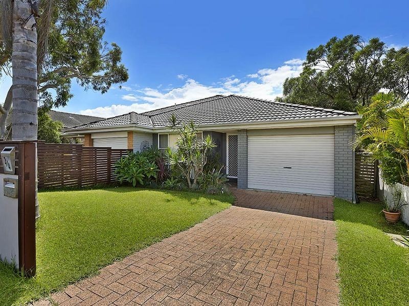 4A Aurora Place, Bateau Bay NSW 2261