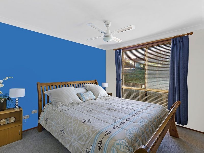 243 Cresthaven Avenue, Bateau Bay NSW 2261