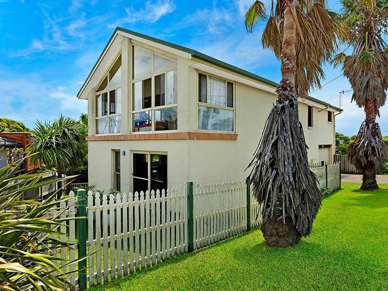 56 Forresters Beach Road, Forresters Beach NSW 2260