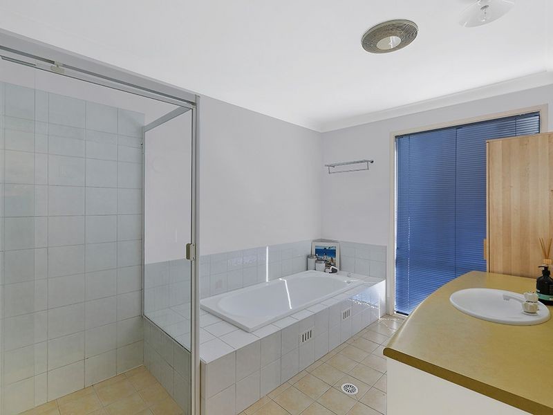 869 The Entrance Road, Wamberal NSW 2260