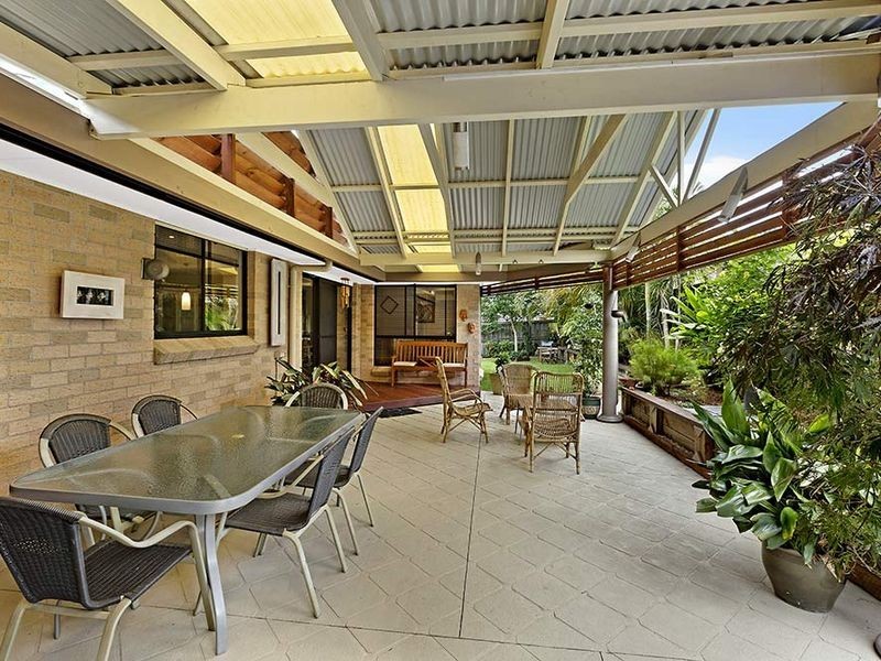 19 Passage Road, Bateau Bay NSW 2261