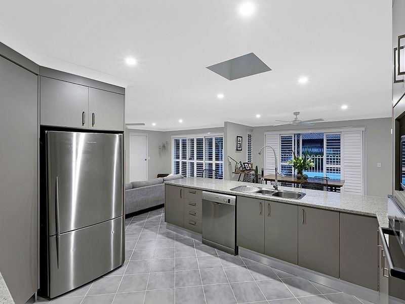 11 Viscount Close, Shelly Beach NSW 2261