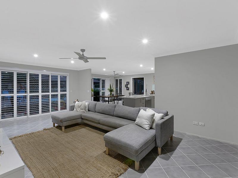 11 Viscount Close, Shelly Beach NSW 2261