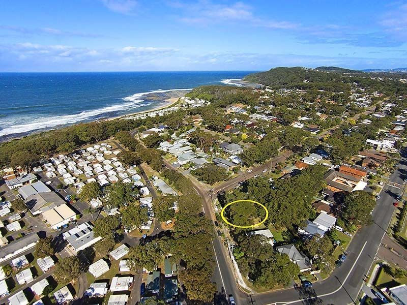 19 Bateau Bay Road, Bateau Bay NSW 2261