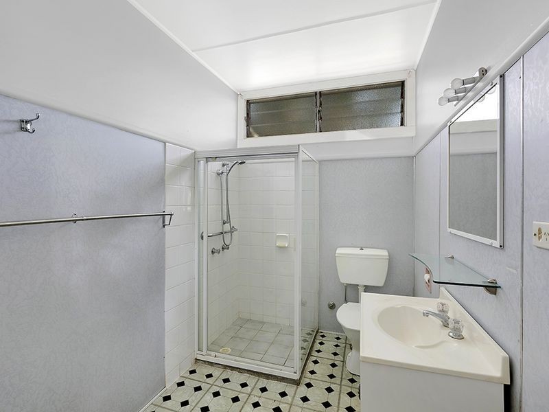 19 Bateau Bay Road, Bateau Bay NSW 2261