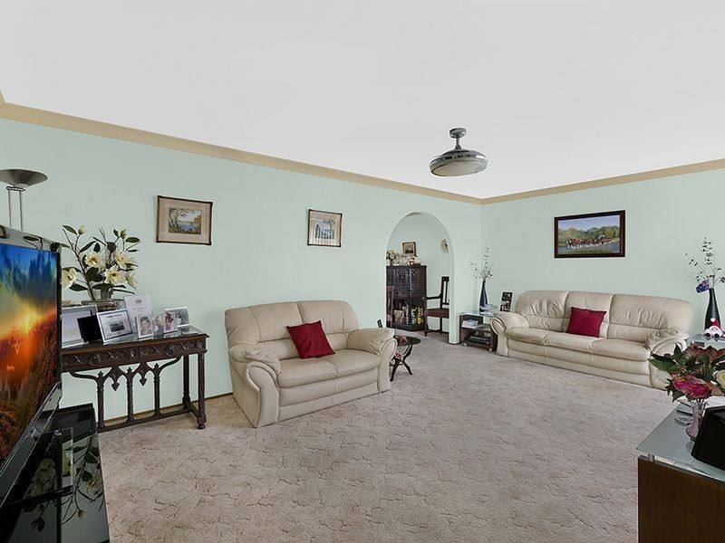 10 Barramundi Place, Bateau Bay NSW 2261