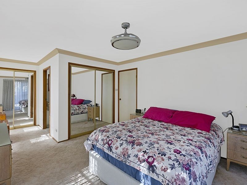 10 Barramundi Place, Bateau Bay NSW 2261