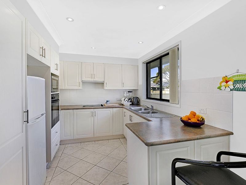 19 Captain Cook Crescent, Long Jetty NSW 2261