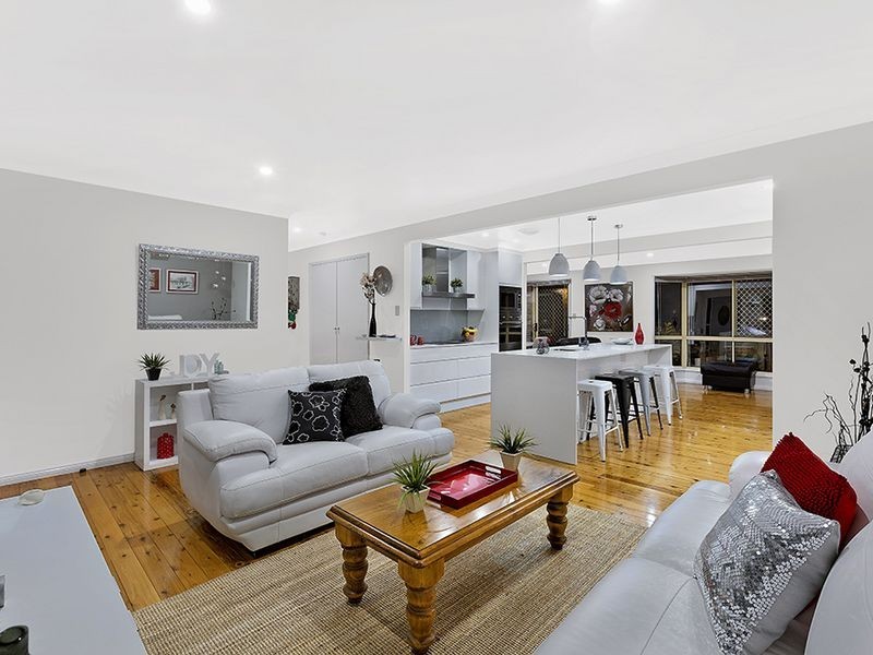 15 Hillcrest Avenue, Bateau Bay NSW 2261