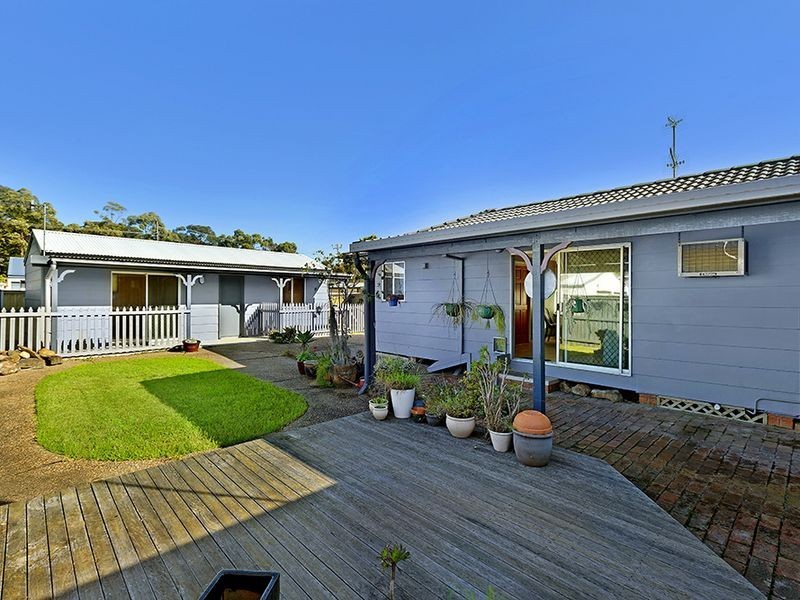 42 Playford Road, Killarney Vale NSW 2261