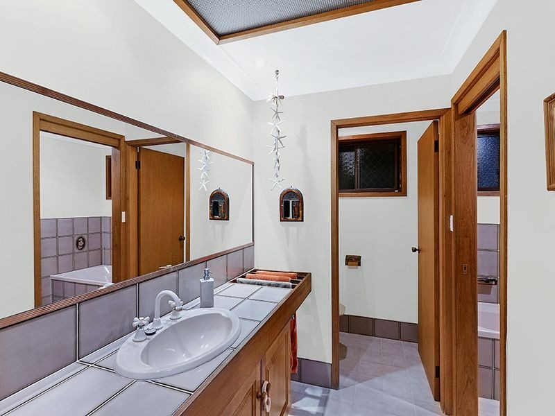 47 Berne Street, Bateau Bay NSW 2261