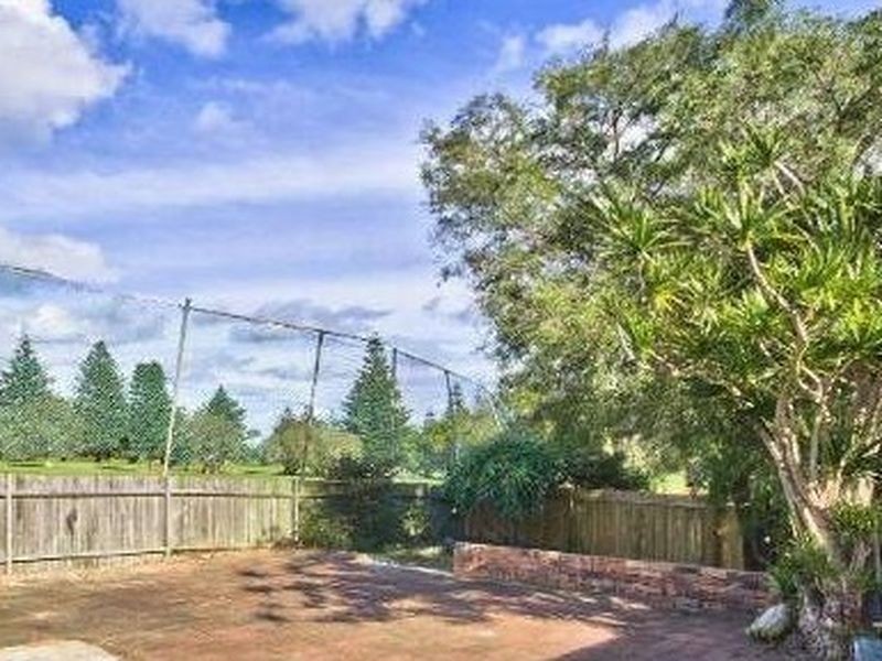 92 Grandview Street, Bateau Bay NSW 2261