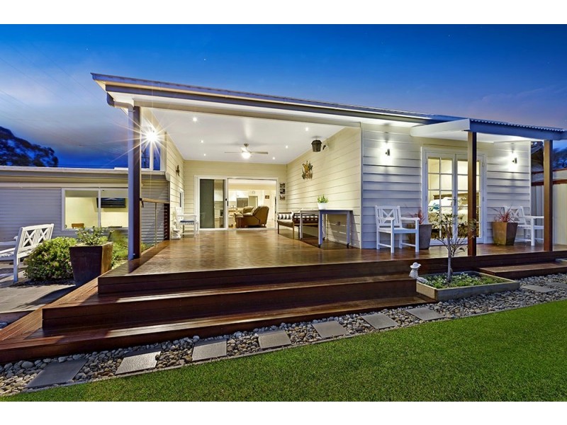 1 Barry Street, Bateau Bay NSW 2261
