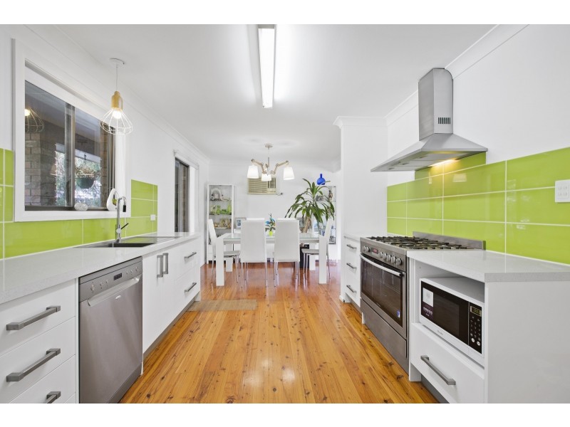 19 Altona Avenue, Bateau Bay NSW 2261