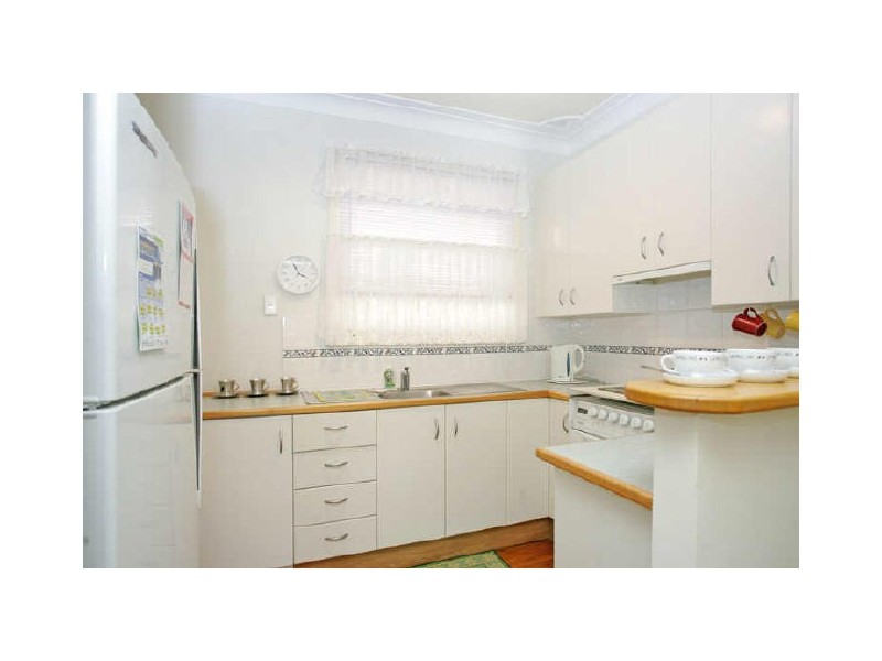 22 Bateau Bay Road, Bateau Bay NSW 2261