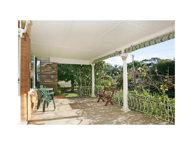 22 Bateau Bay Road, Bateau Bay NSW 2261