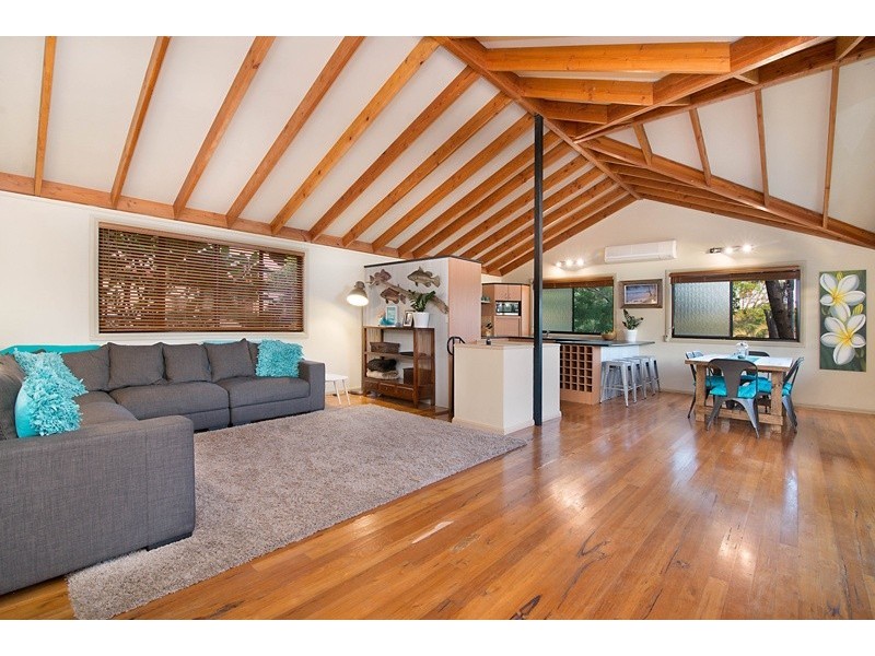36 Morley Ave, Bateau Bay NSW 2261