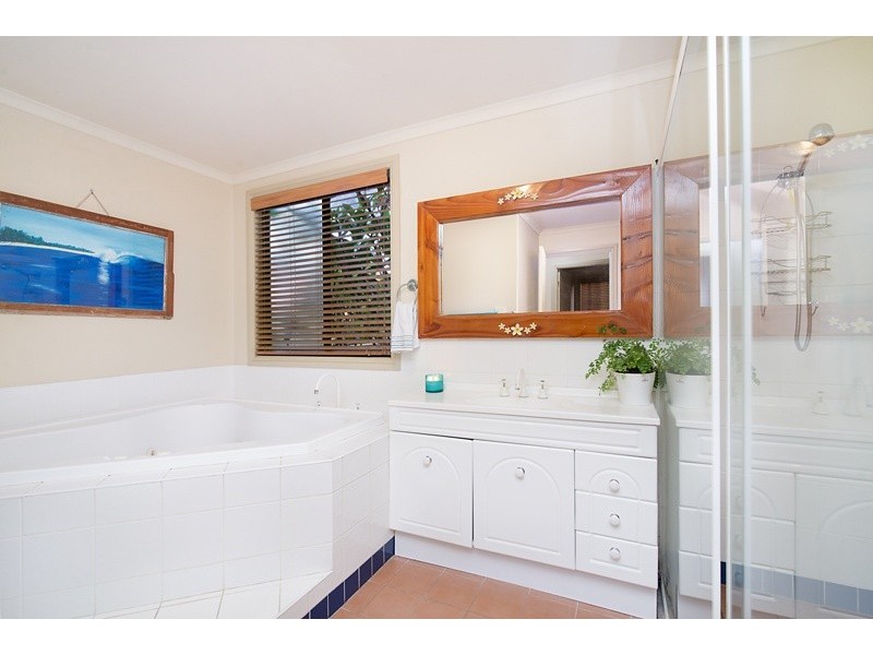 36 Morley Ave, Bateau Bay NSW 2261