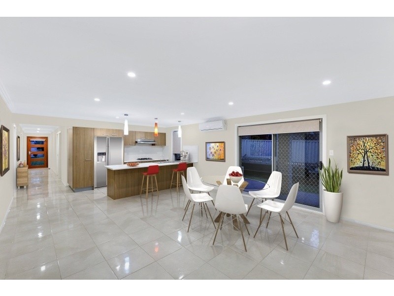 205 Bateau Bay Road, Bateau Bay NSW 2261