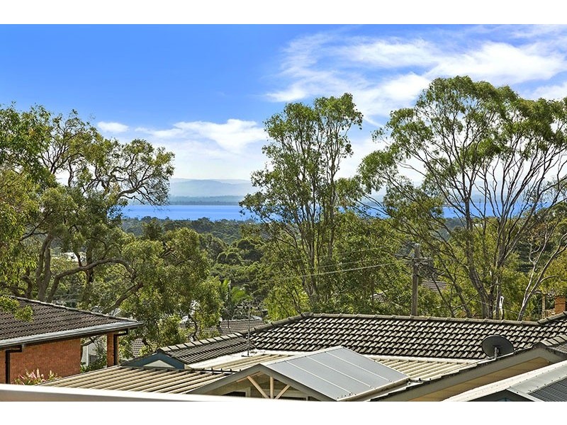 3 Caloola Close, Bateau Bay NSW 2261