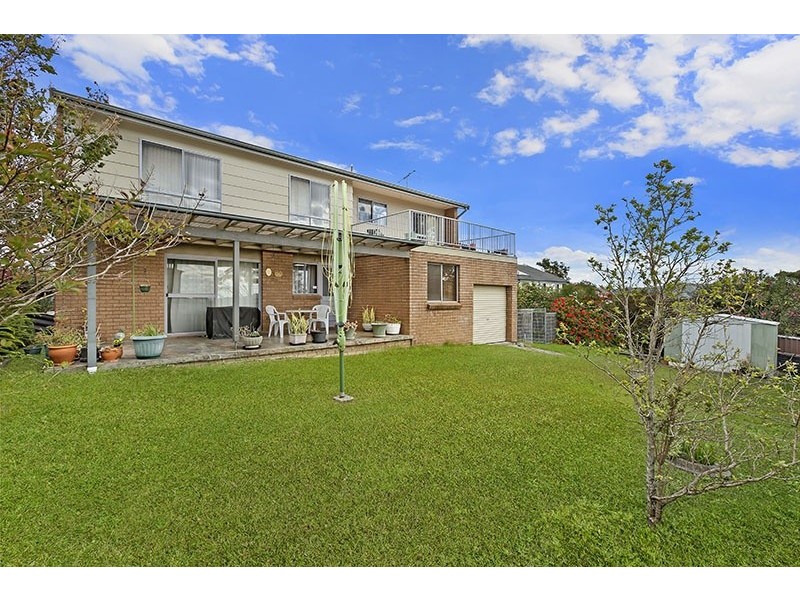 3 Caloola Close, Bateau Bay NSW 2261