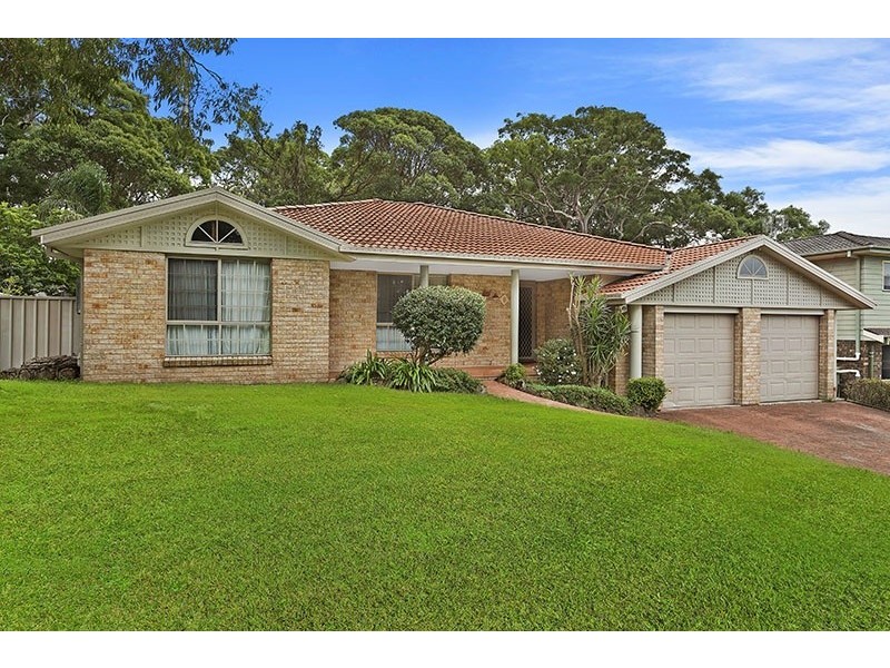 8 Grandis Place, Bateau Bay NSW 2261