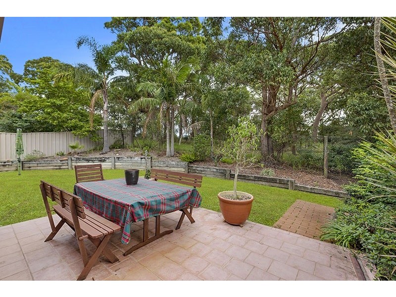 8 Grandis Place, Bateau Bay NSW 2261