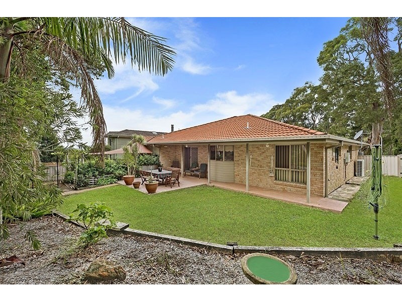 8 Grandis Place, Bateau Bay NSW 2261